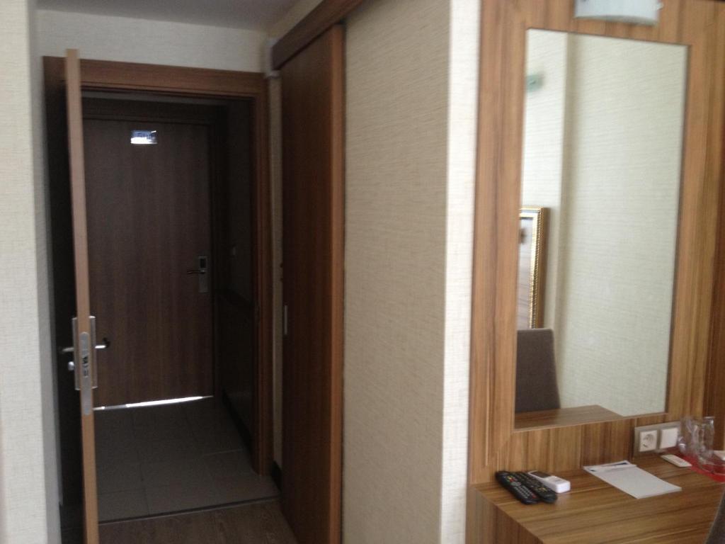 Buyuk Hotel Kayseri Rum bild